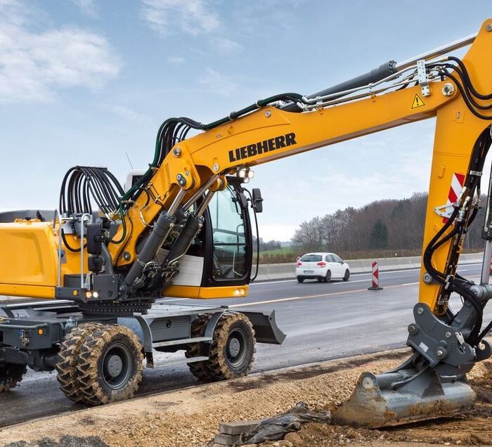 Wheeled Hydraulic Excavators
