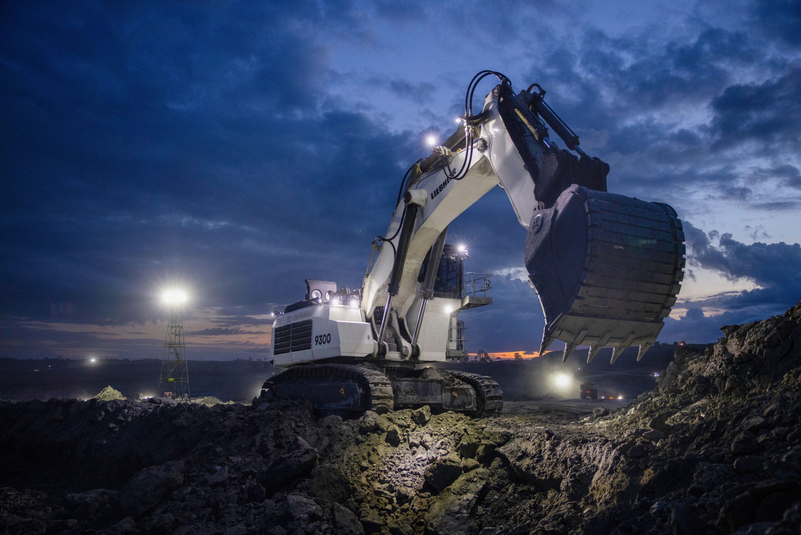 Liebherr Mining Excavator R 9300